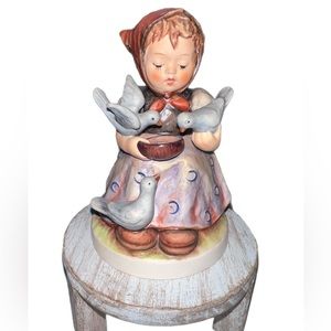 M.J. Hummel “Cinderella” #337 Figurine